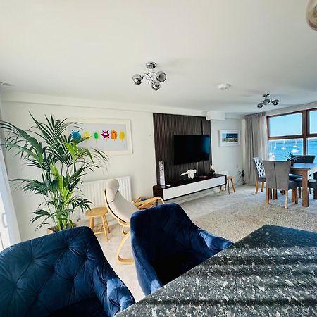 Marina Sea View Apt - Second Floor With Lift, Modern Голігед Екстер'єр фото
